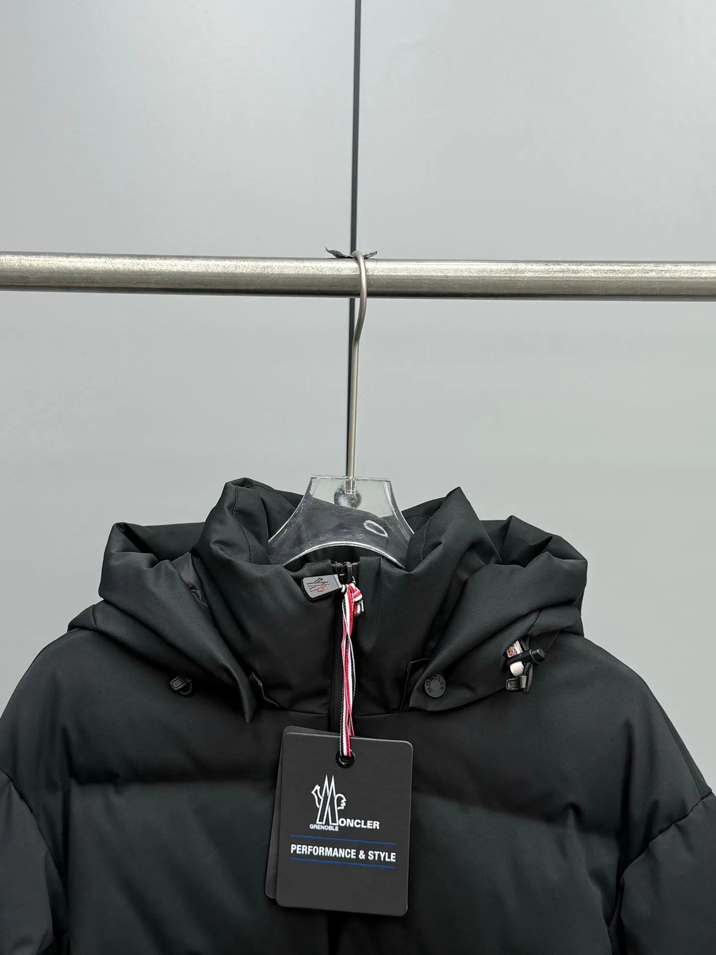 Куртки И Пуховики Женские Moncler 18391721
