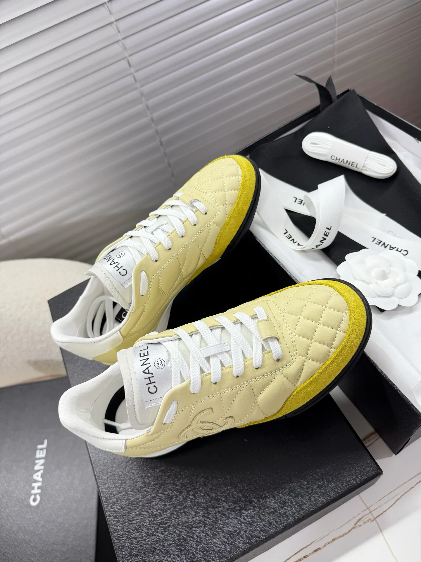 Кроссовки Женские Chanel 24497