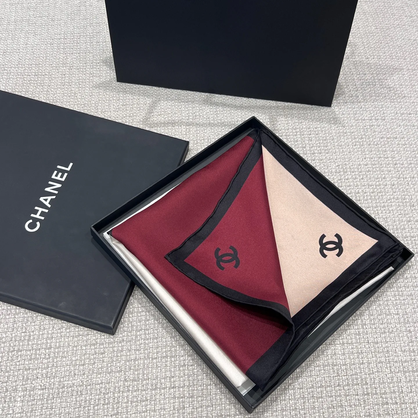 Платки Chanel 13327730