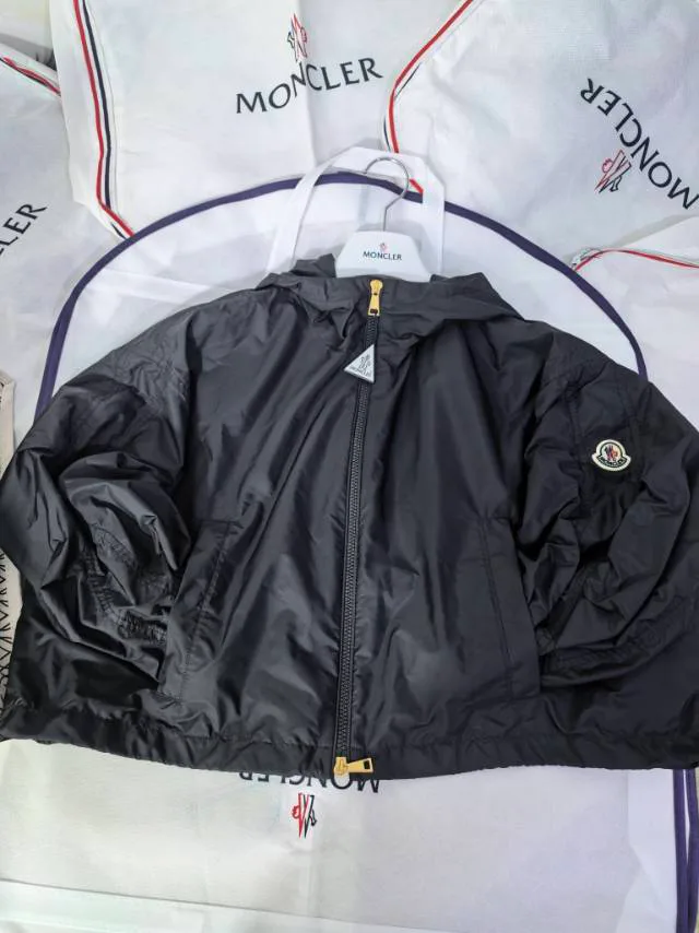 Куртки И Пуховики Женские Moncler 29920