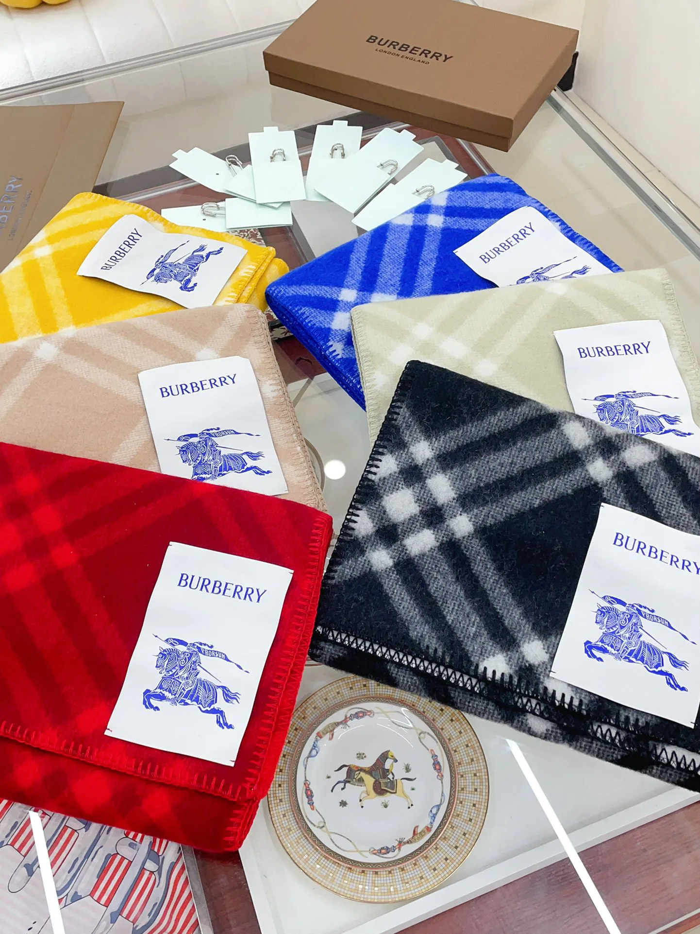 Шарфы Burberry 4516214