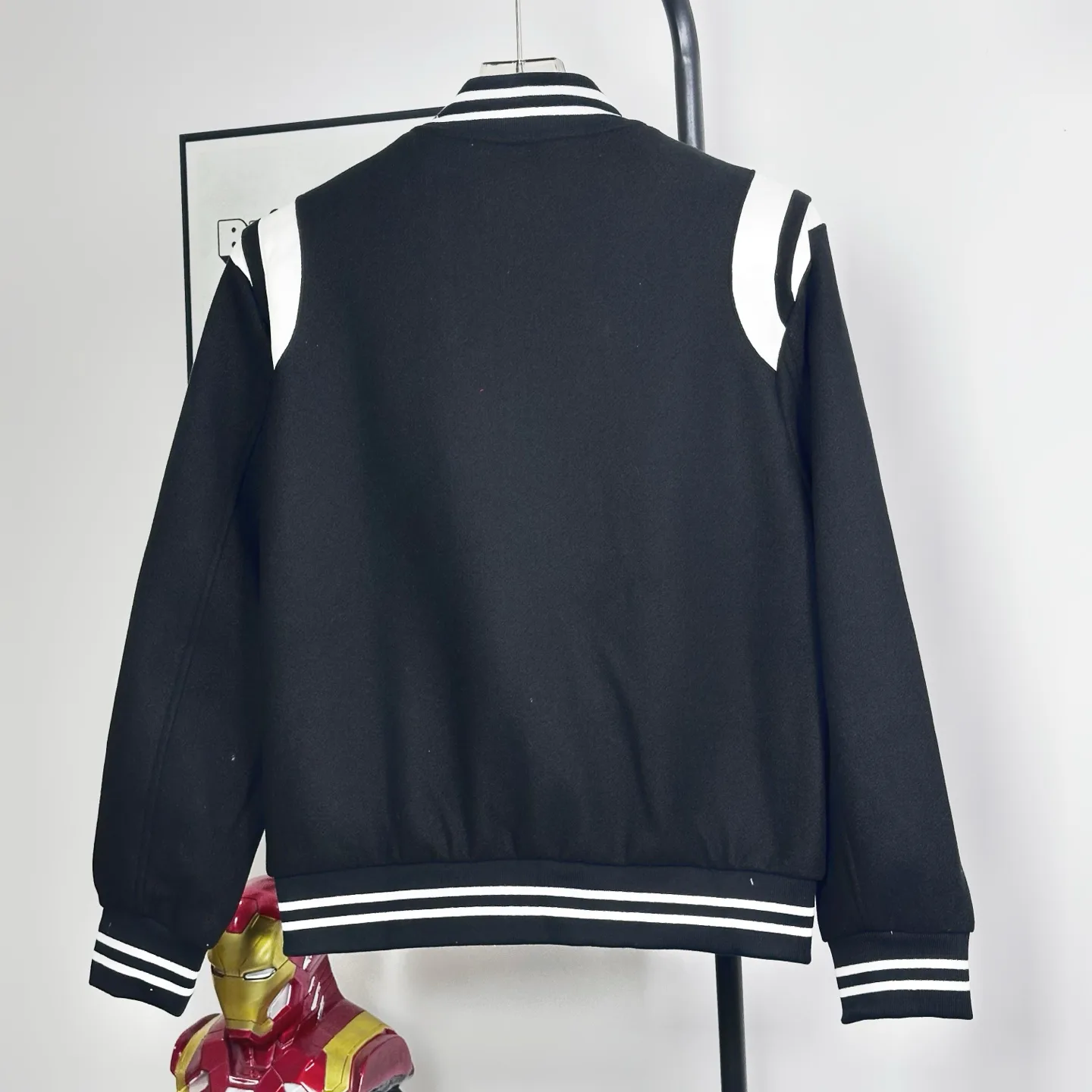 Куртки И Пуховики Женские Saint Laurent 18130420