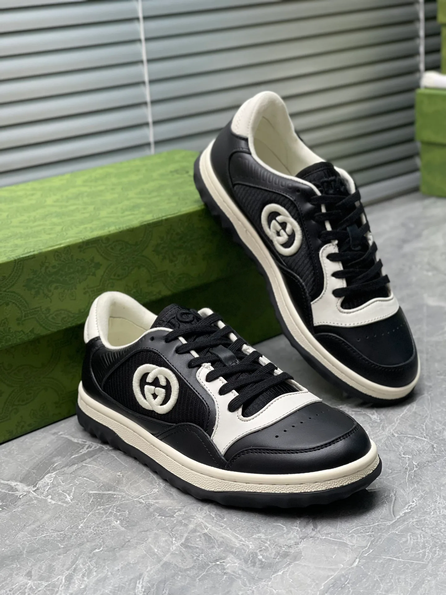 Кроссовки Женские Gucci 5813707