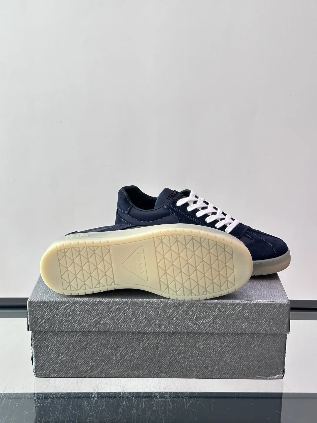 Кроссовки Мужские Prada 18079433