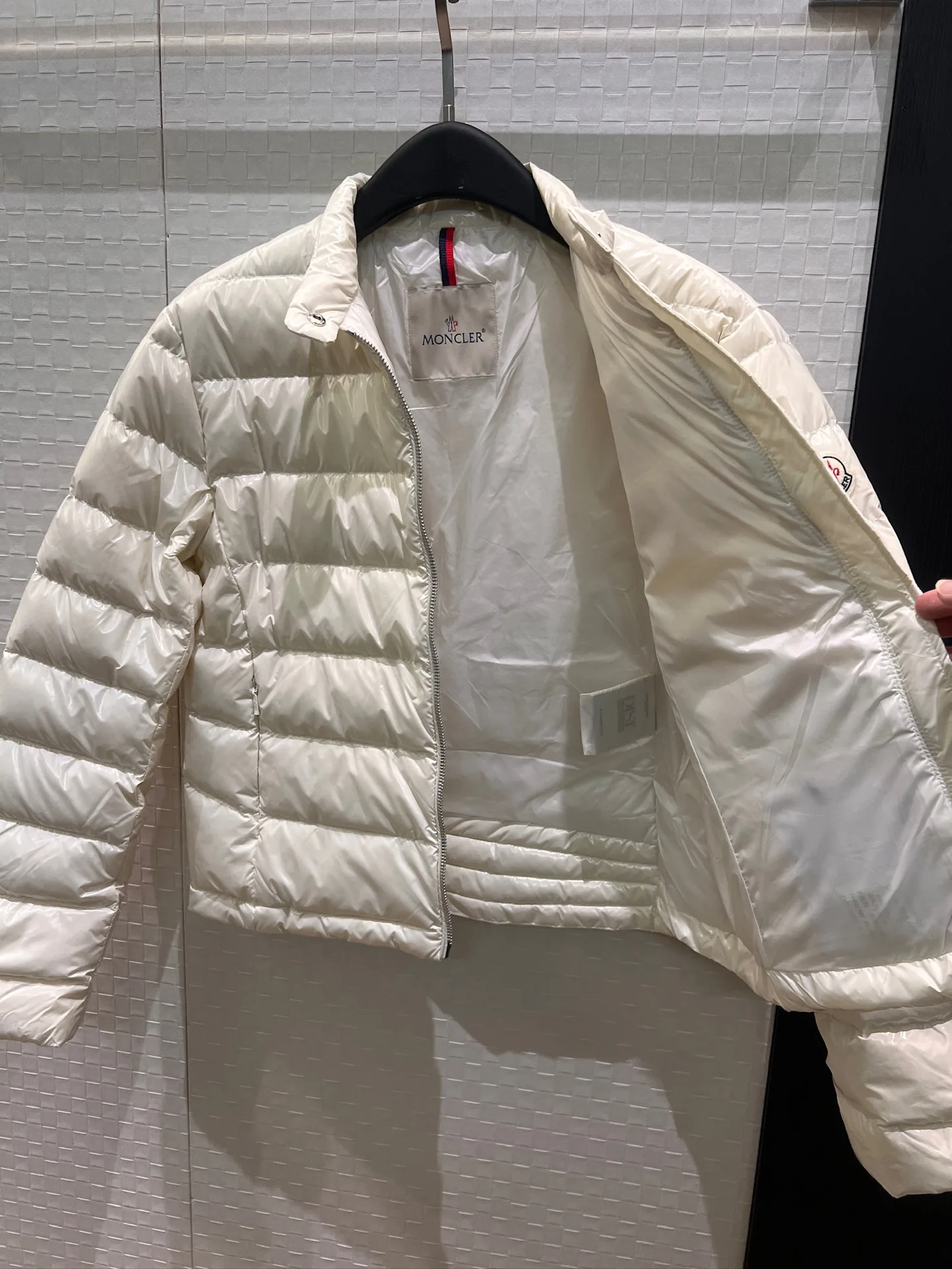 Куртки И Пуховики Женские Moncler 19390116