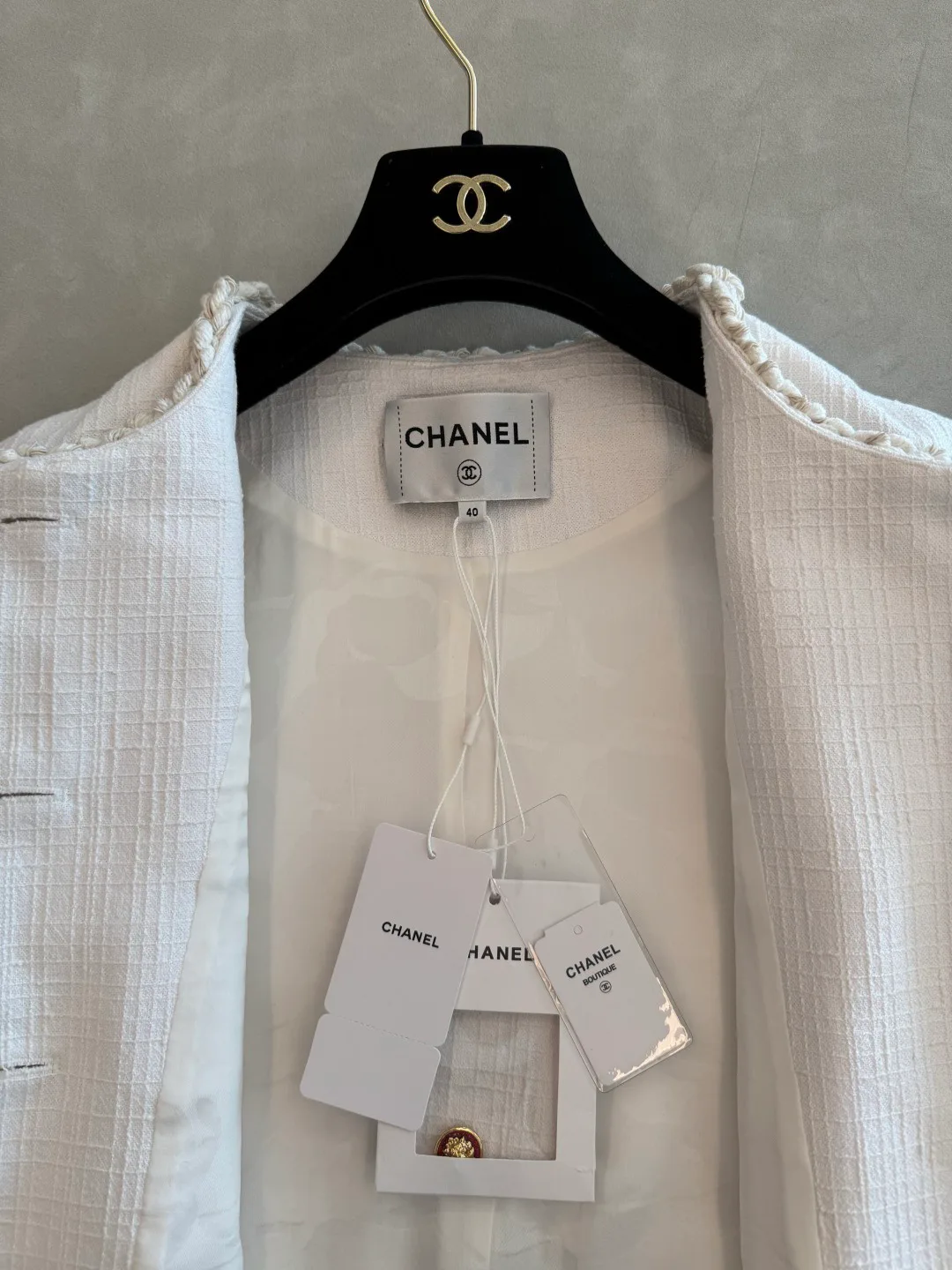 Жилеты Женские Chanel 17727903