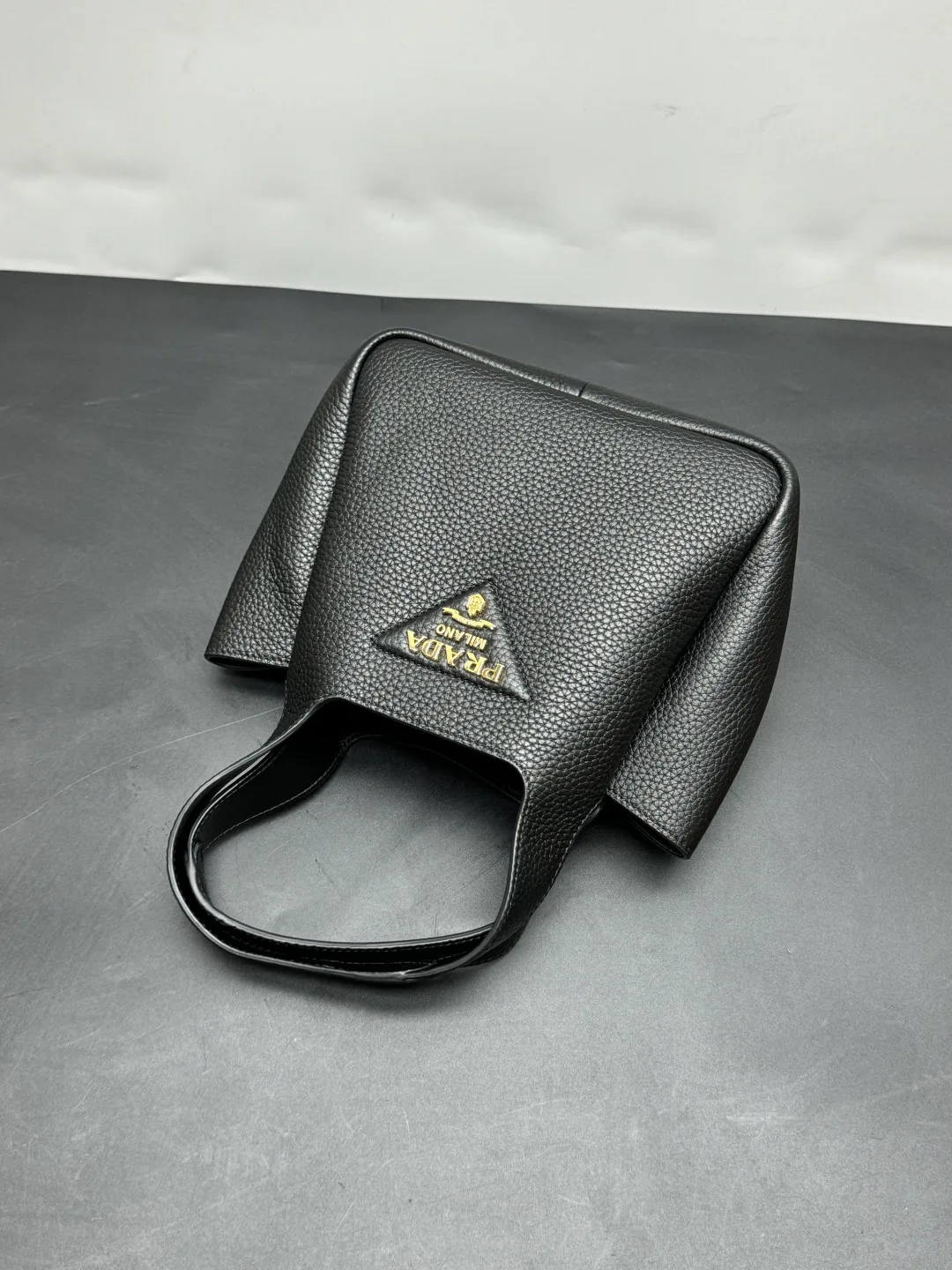 Классические Сумки Женские Prada 11034190