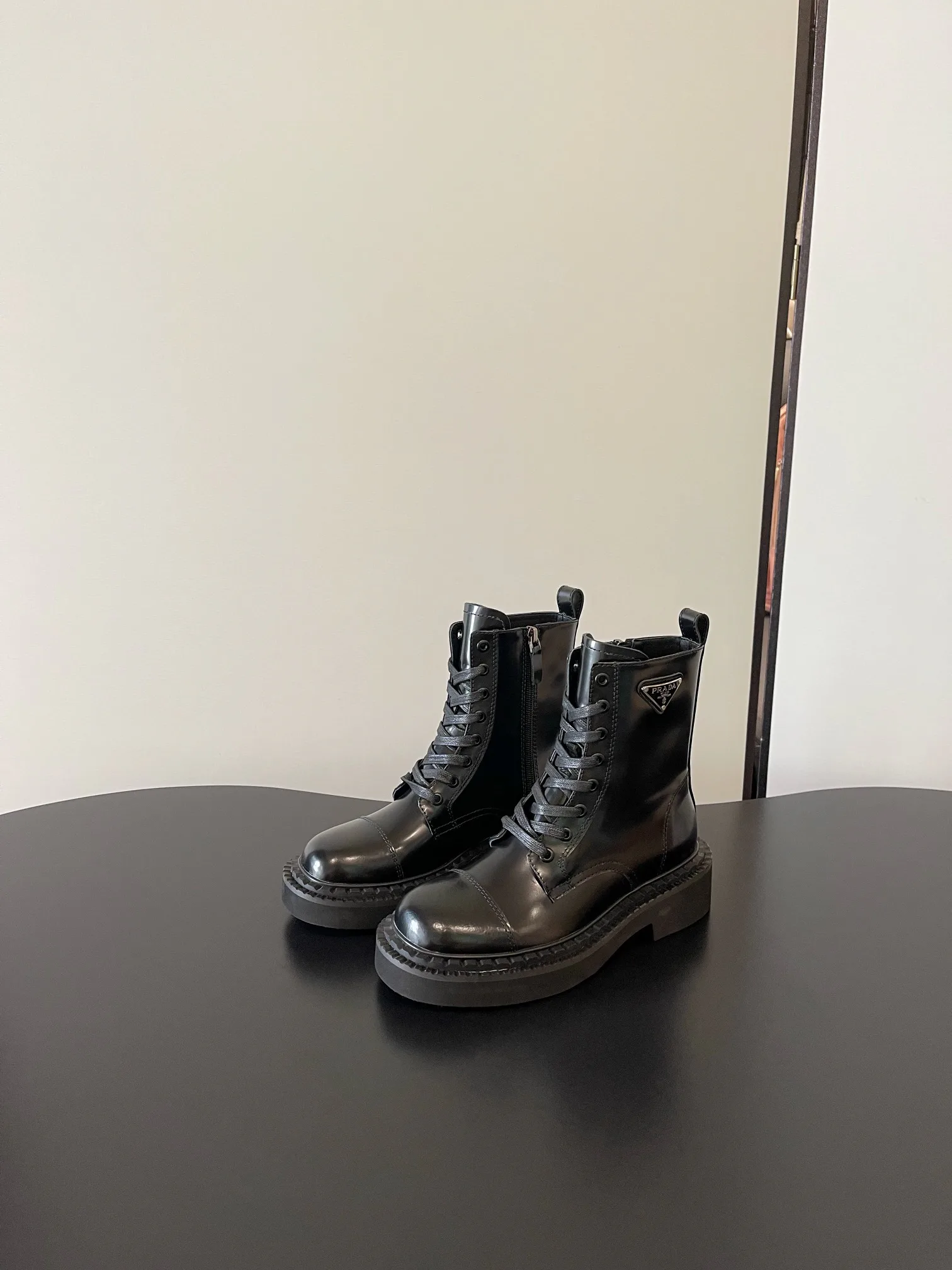 Ботинки Женские Prada 18333875