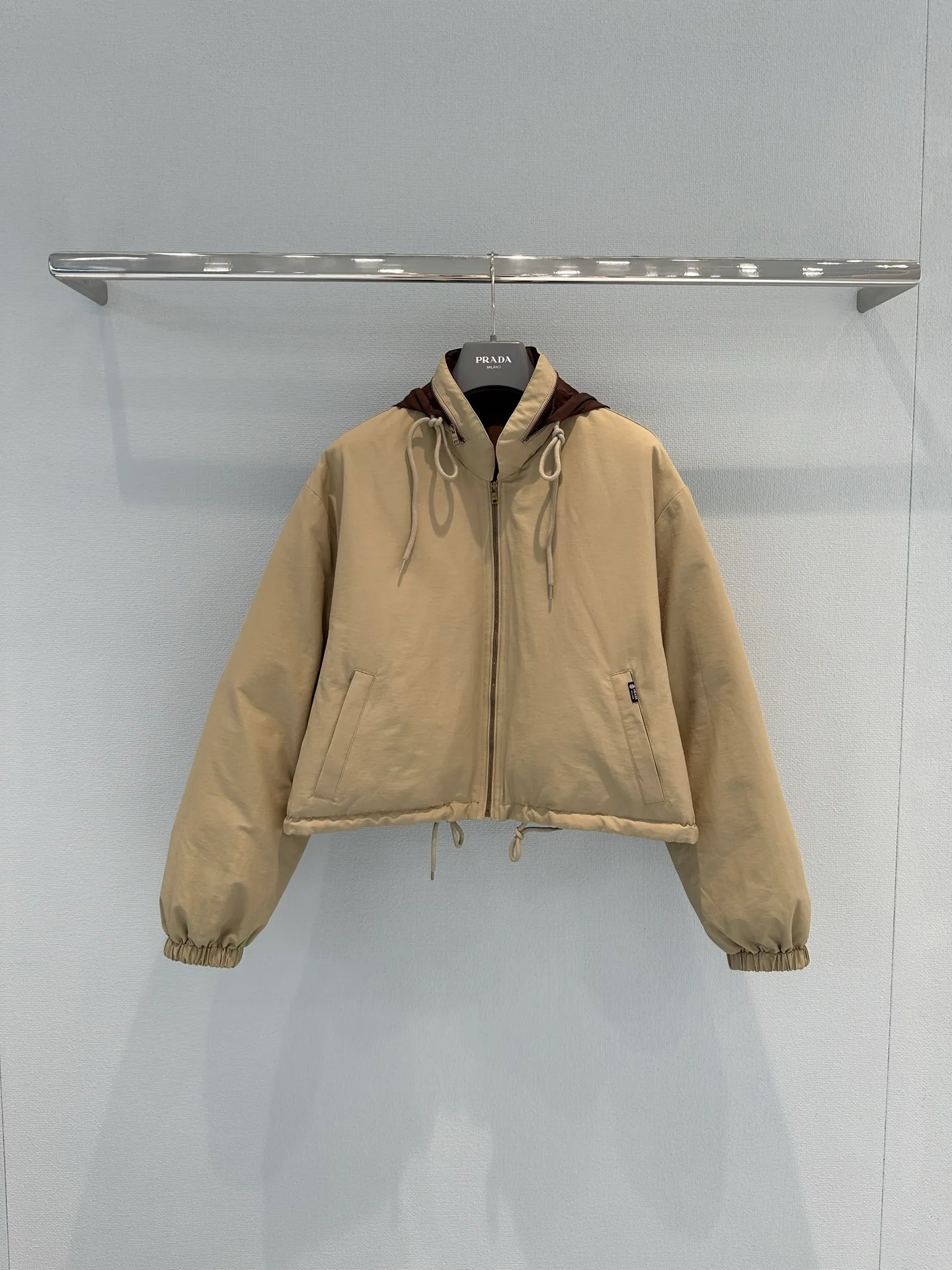 Куртки И Пуховики Женские Prada 18963143