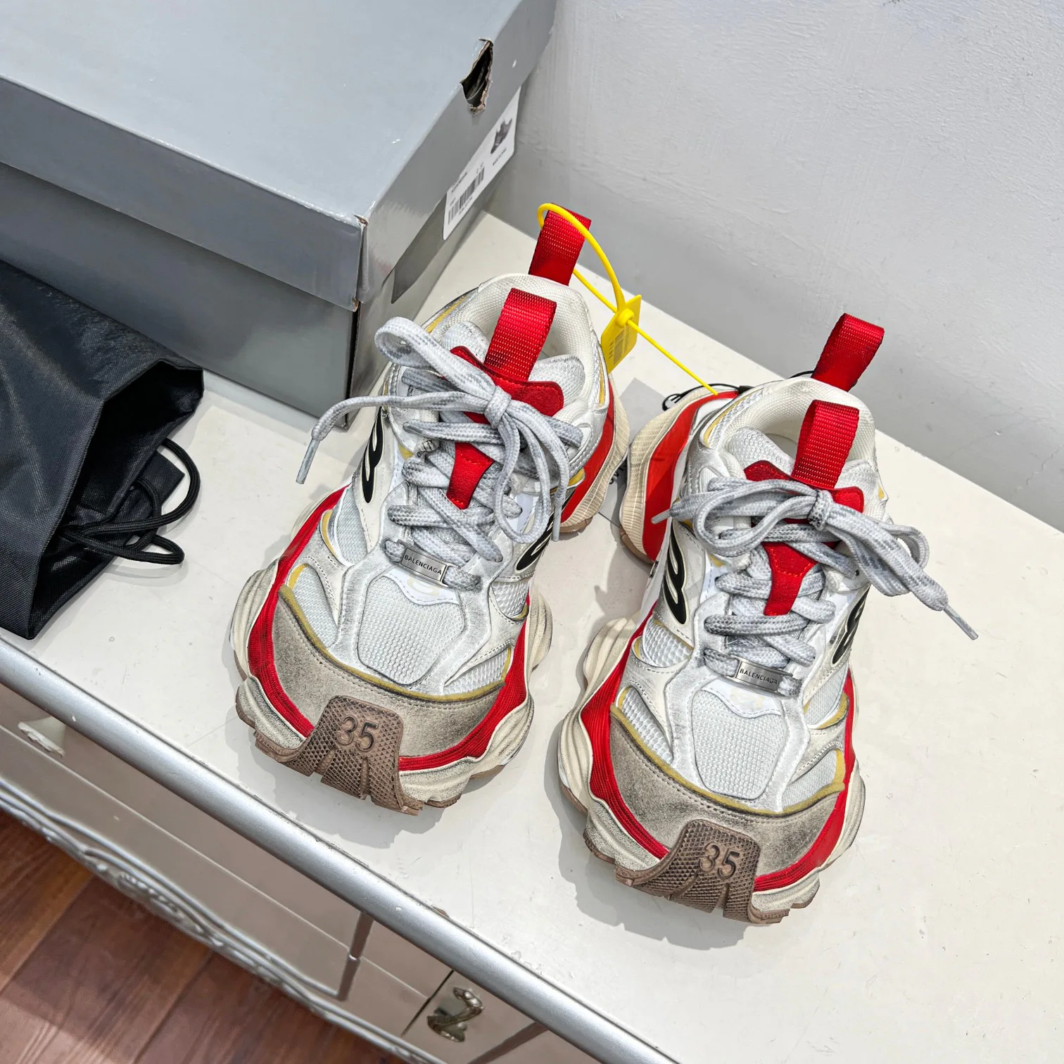 Кроссовки Женские Balenciaga 11186172