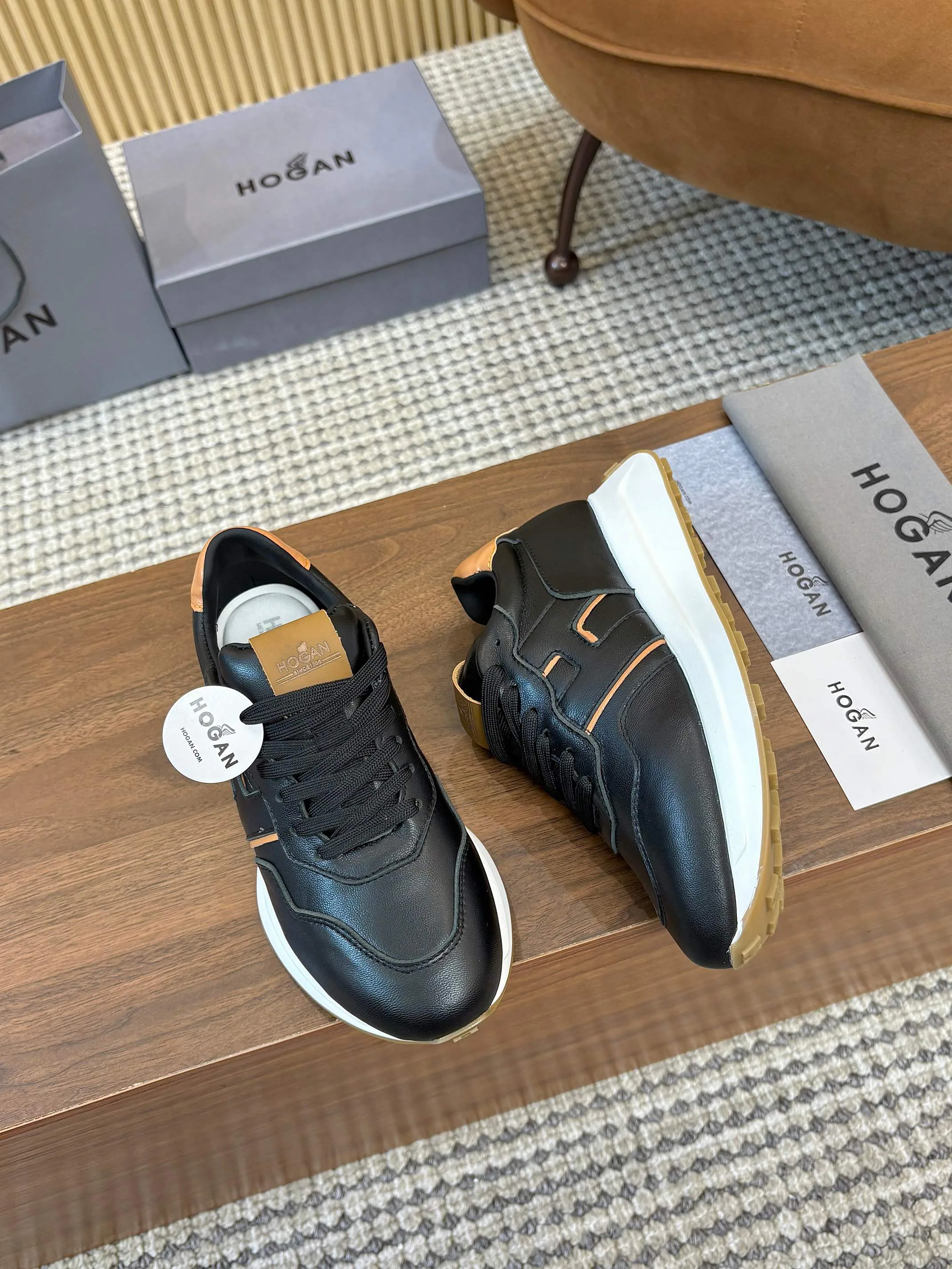 Кроссовки Женские Hogan 122724