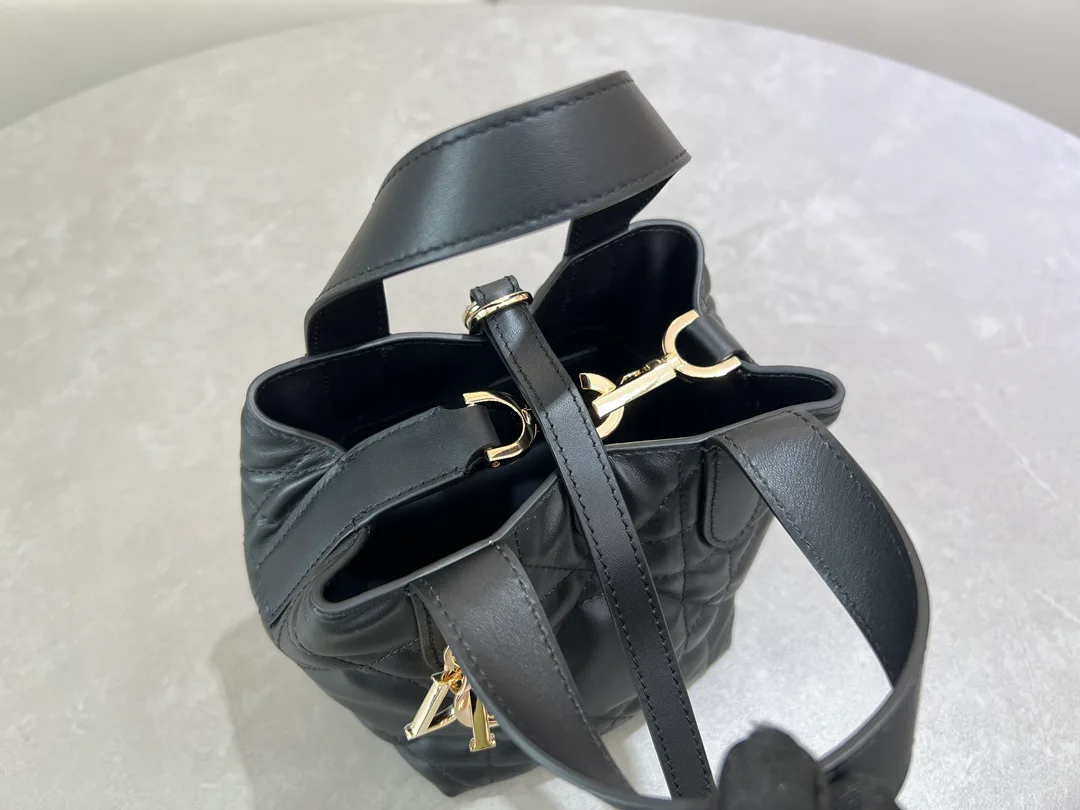 Сумки На Ремне Женские Christian Dior 34658