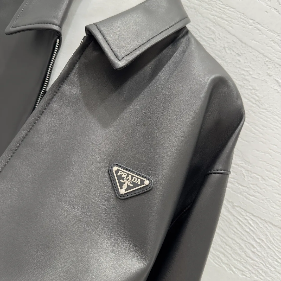 Кожаные Куртки И Дублёнки Женские Prada 1918924