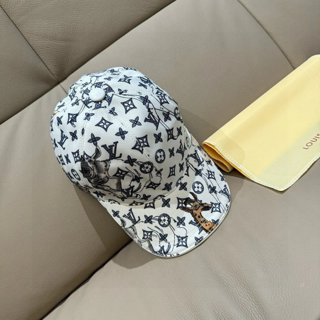 Головные Уборы Louis Vuitton 18347070