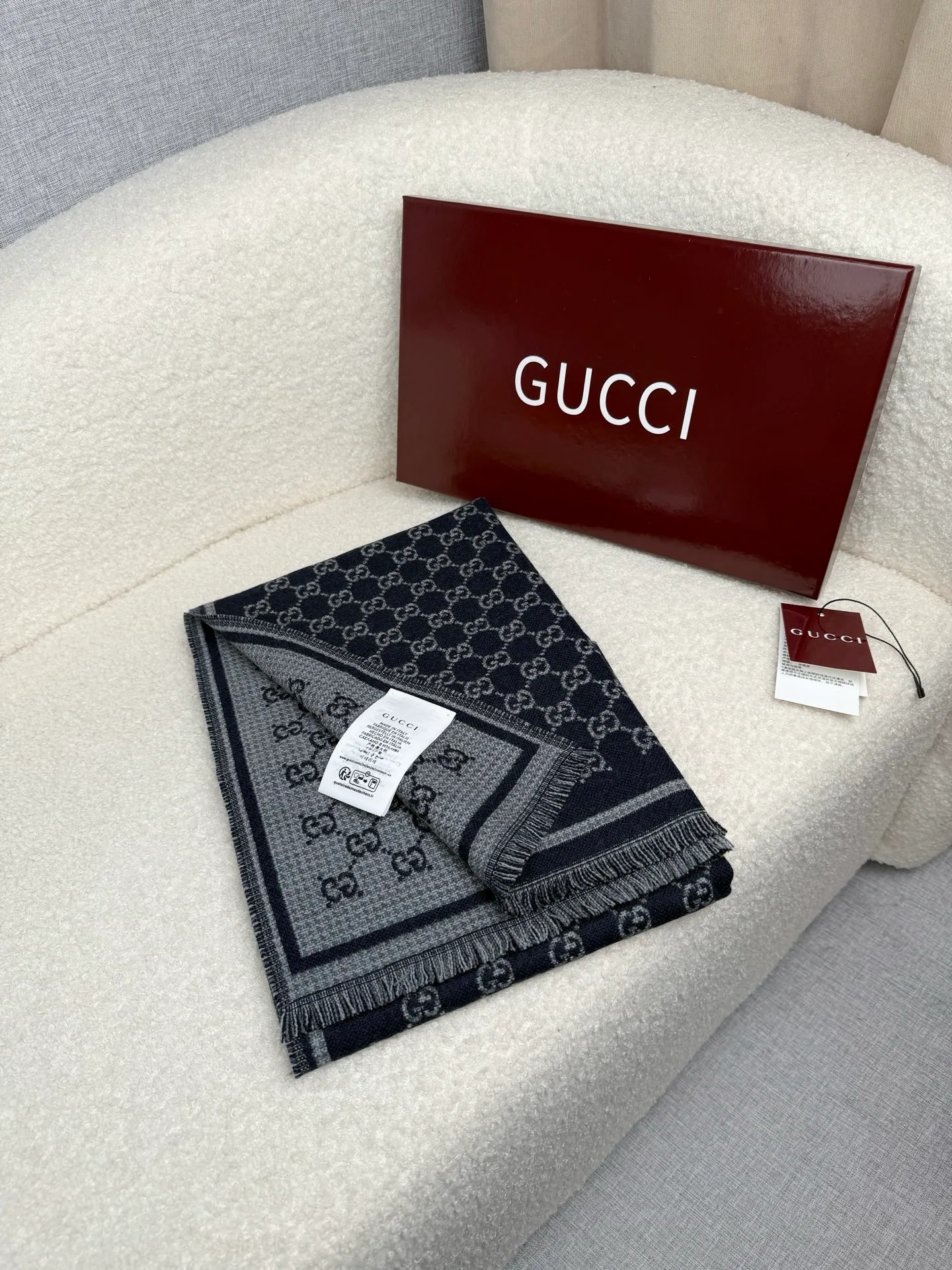 Шарфы Gucci 205933