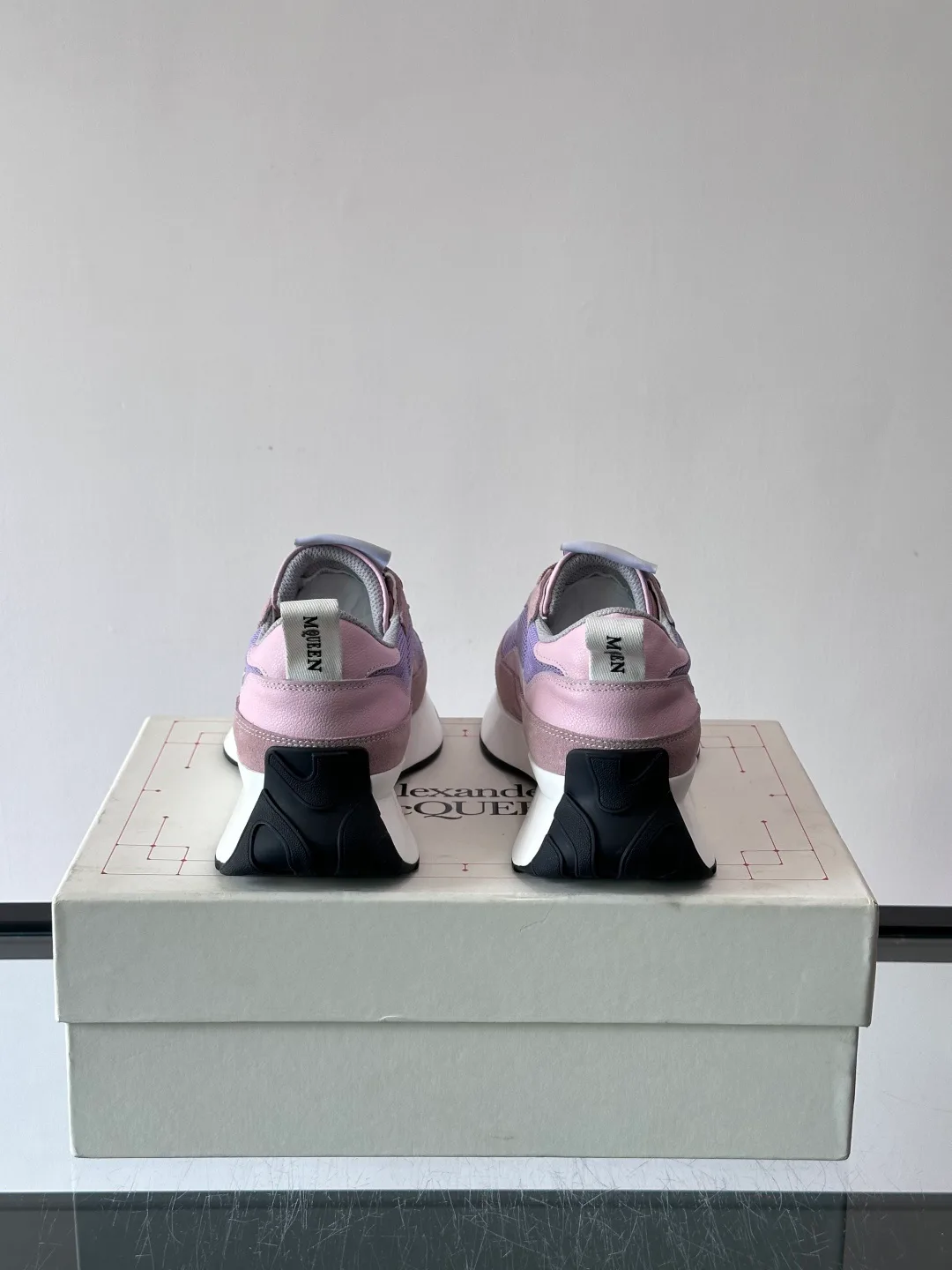 Кроссовки Женские Alexander Mcqueen 11228463