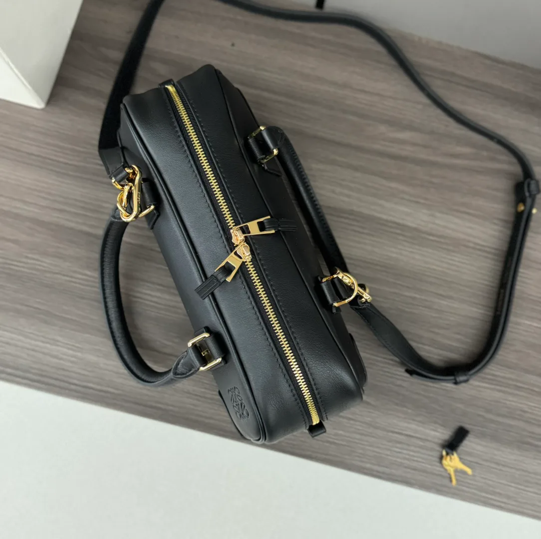 Сумки На Ремне Женские Loewe 245301
