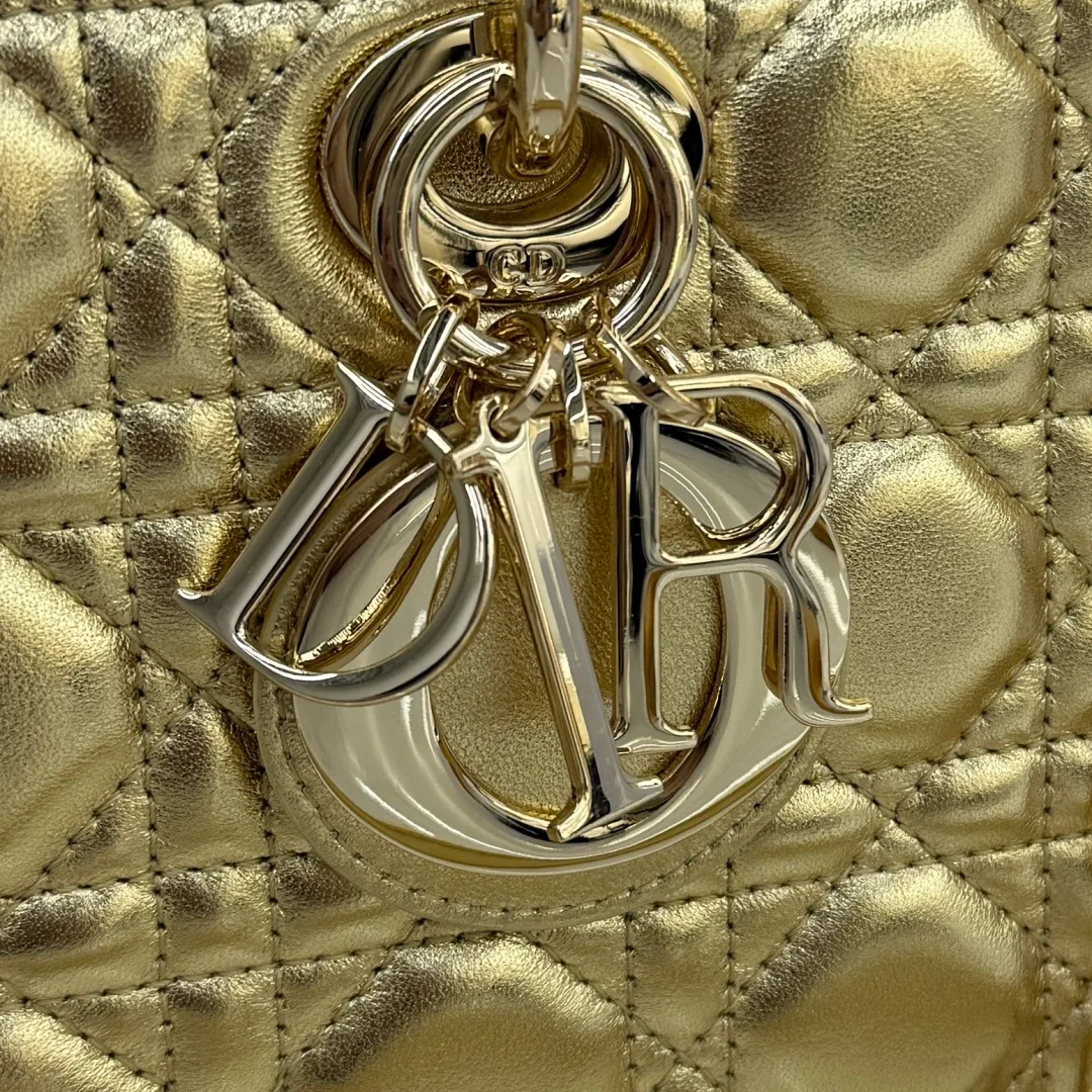 Классические Сумки Женские Christian Dior 18116440