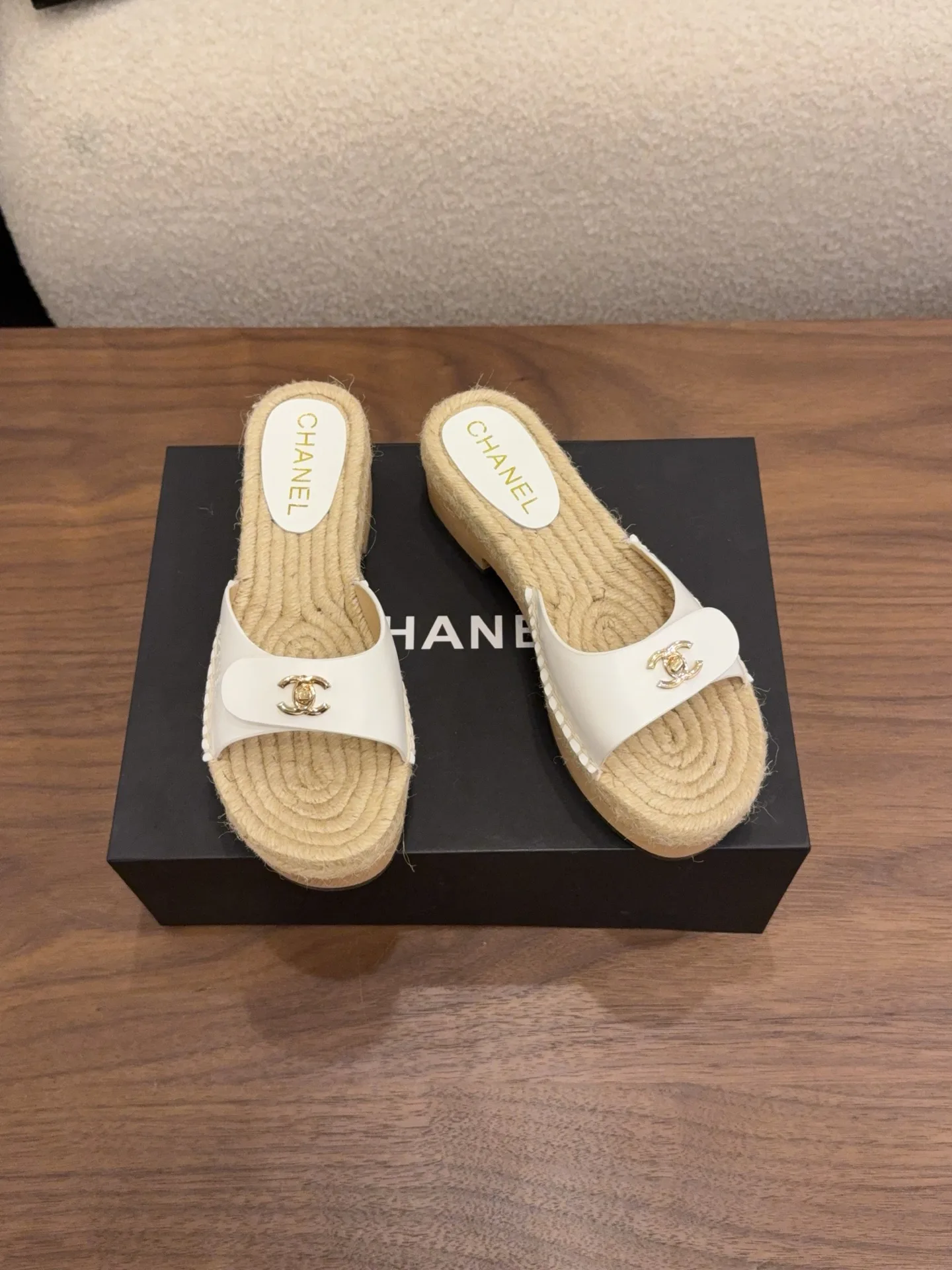 Сандалии Женские Chanel 11559261