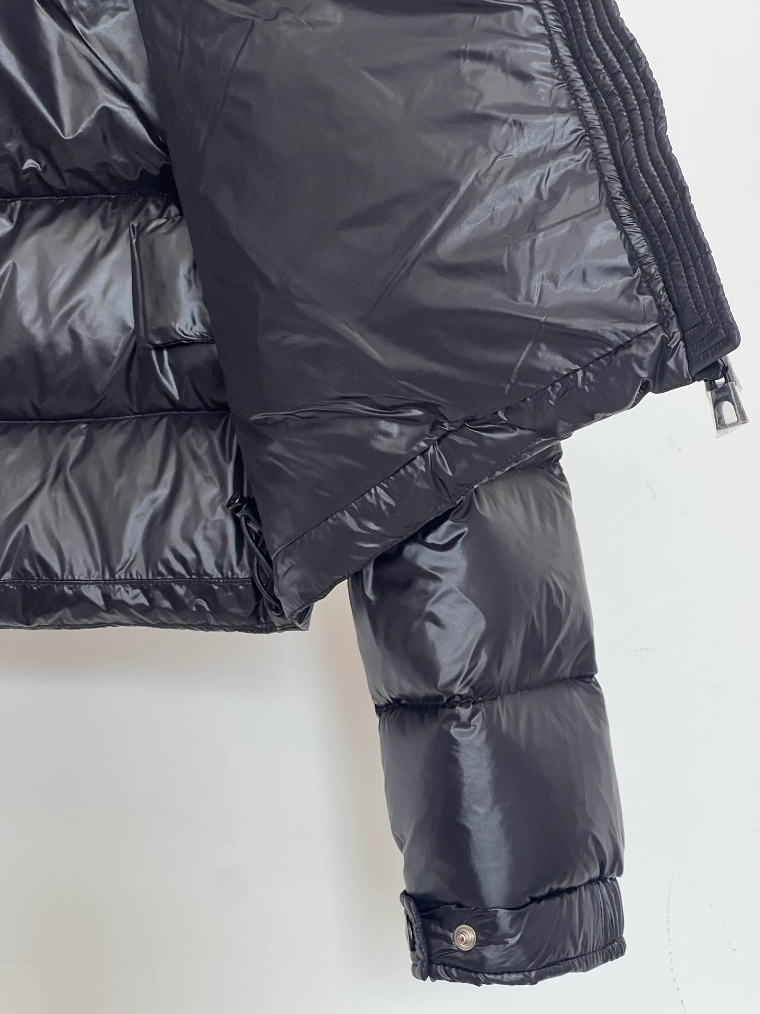 Куртки И Пуховики Женские Moncler 18416130