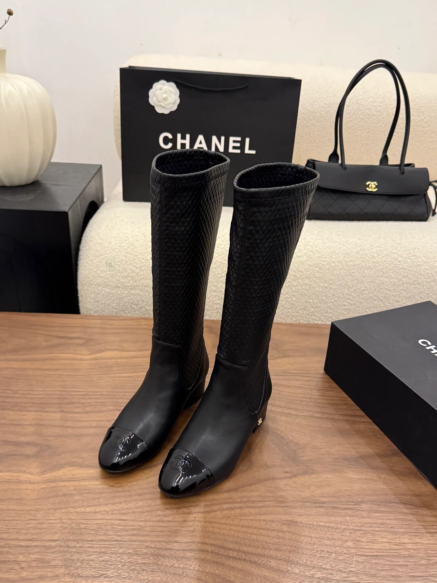 Сапоги Женские Chanel 19050156