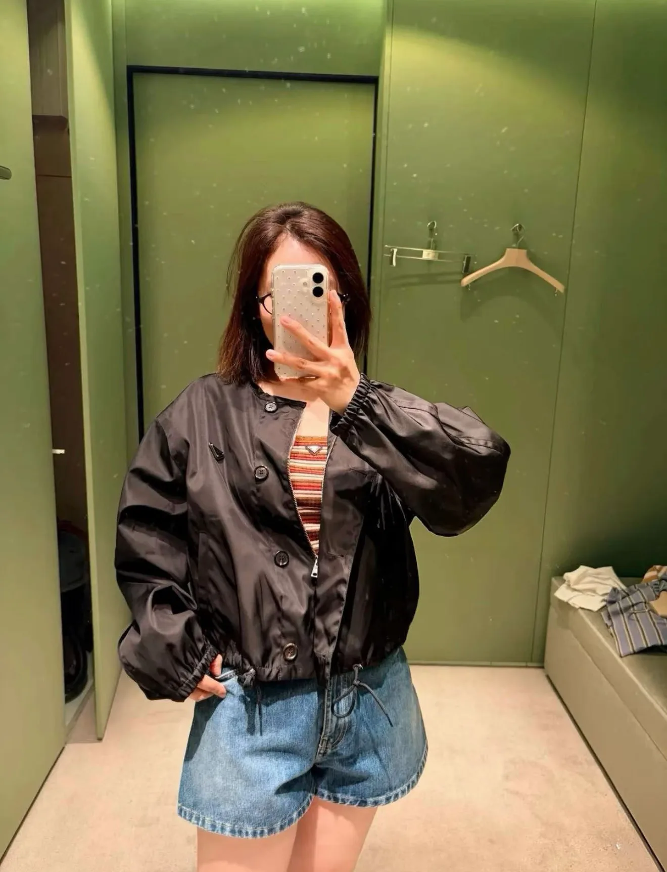 Куртки И Пуховики Женские Prada 17413185