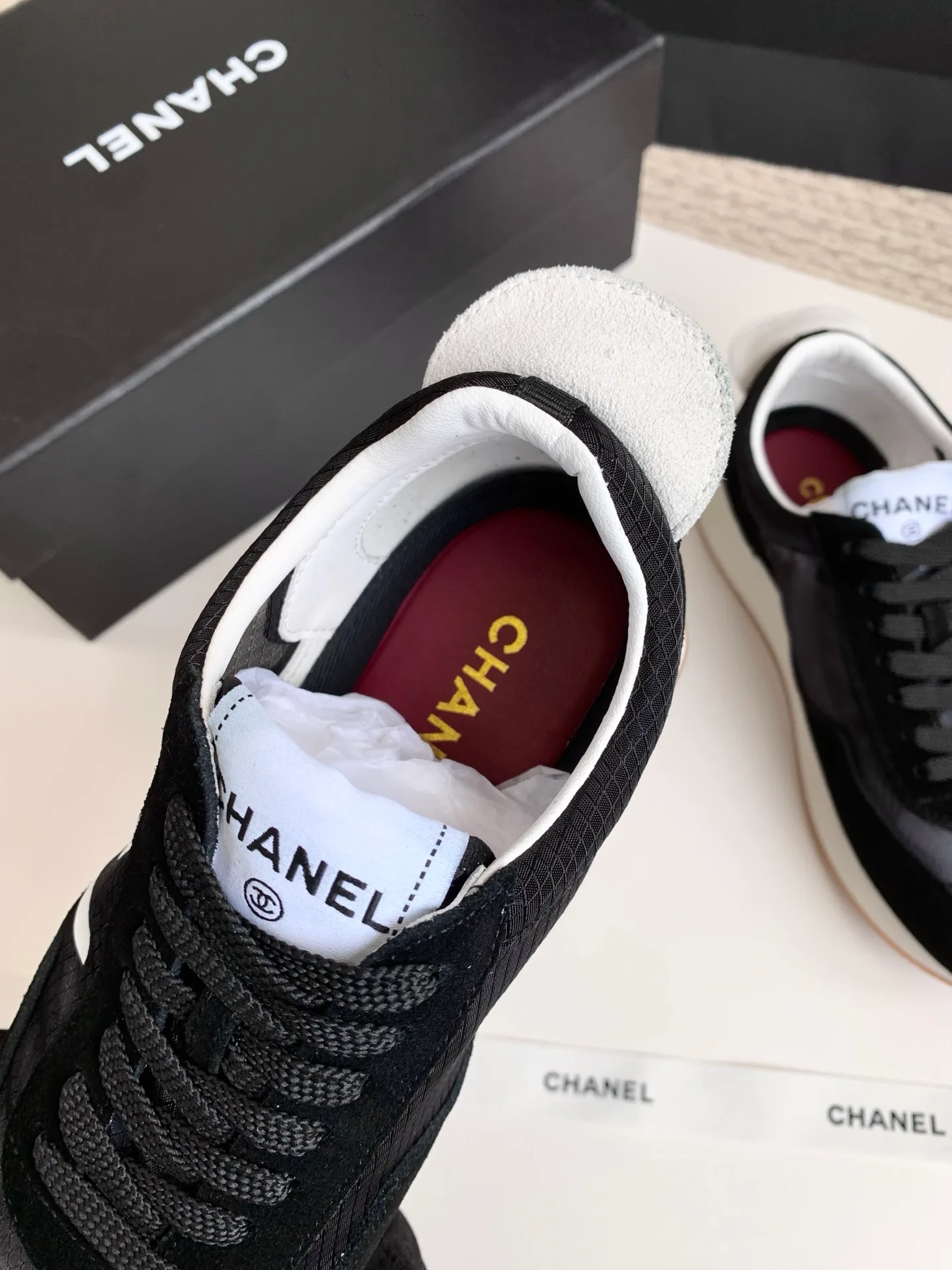 Кроссовки Женские Chanel 11330230