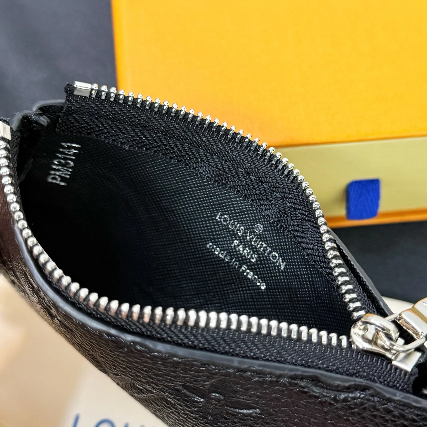 Клатчи Женские Louis Vuitton 2546479