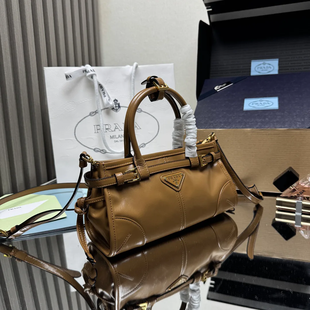 Классические Сумки Женские Prada 10446844
