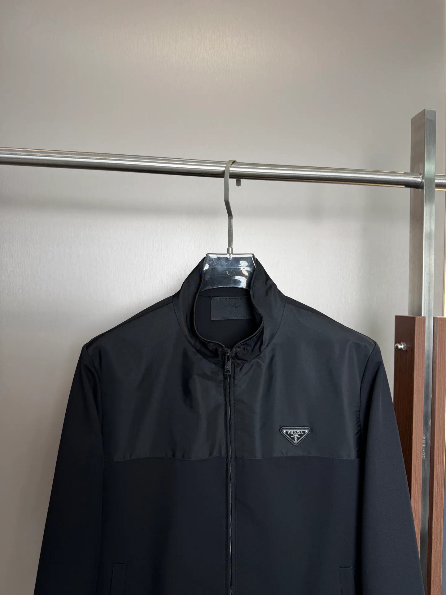 Куртки И Пуховики Мужские Prada 17915402