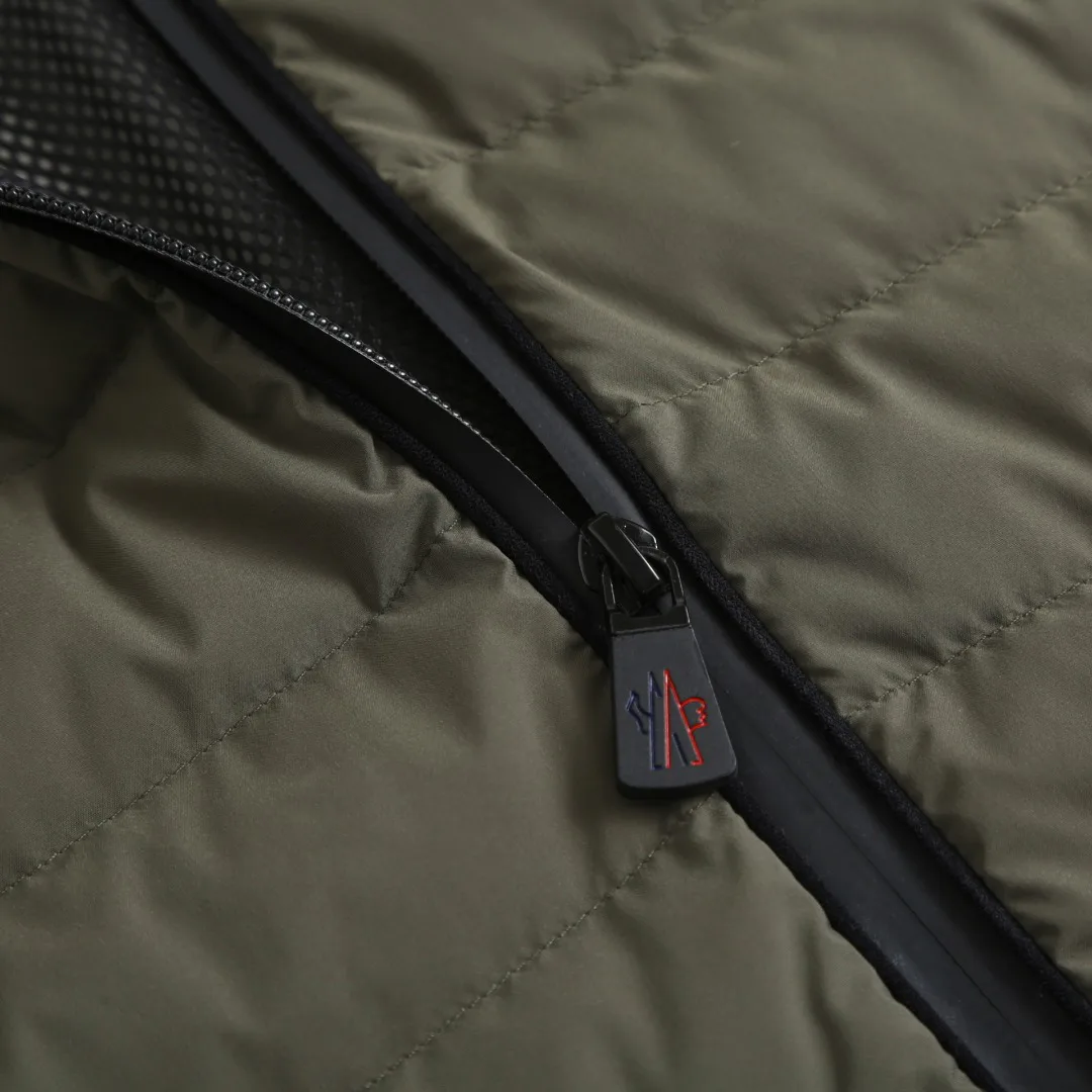 Куртки И Пуховики Женские Moncler 18639740