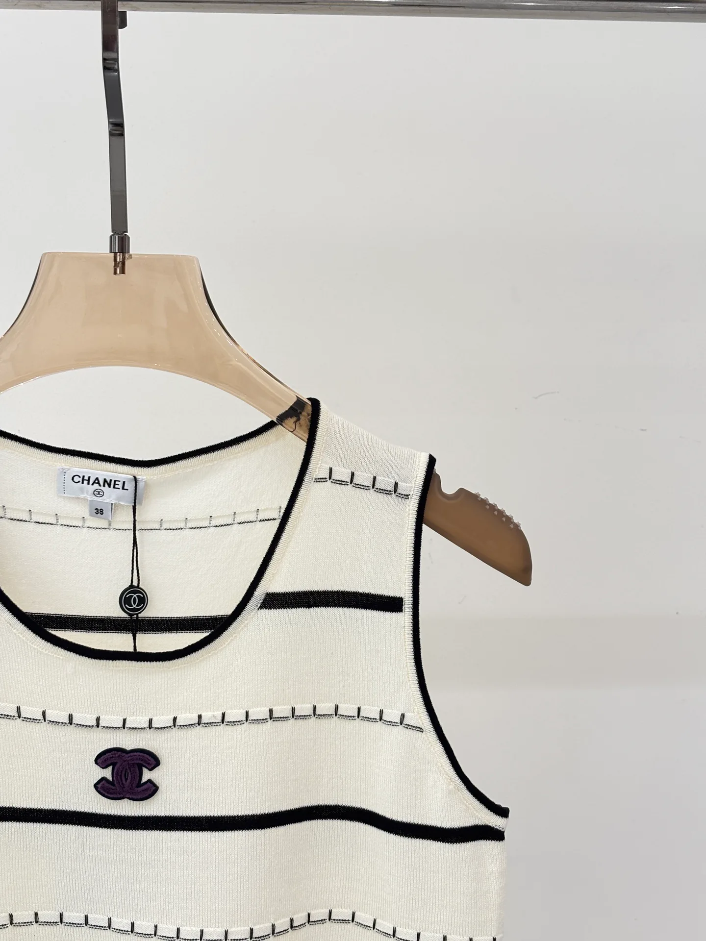 Жилеты Женские Chanel 11239612