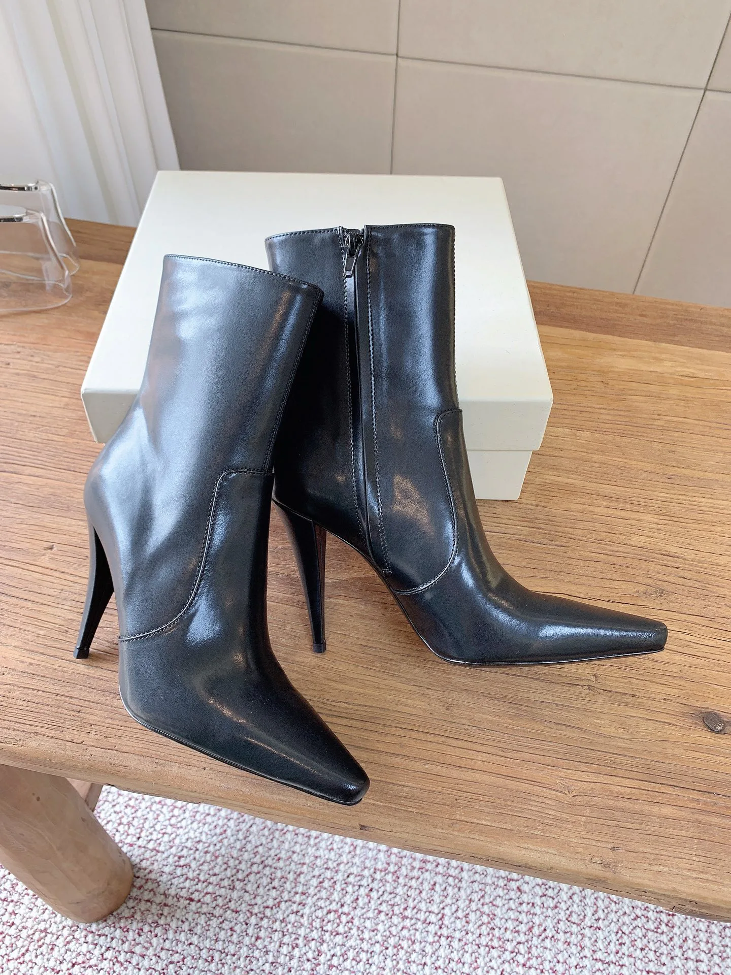 Ботильоны Женские Saint Laurent 18365302