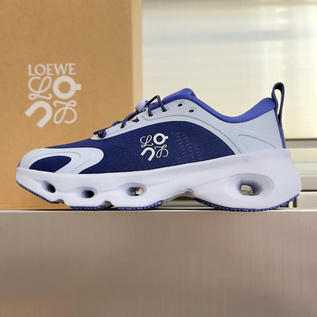 Кроссовки Женские Loewe 18339164