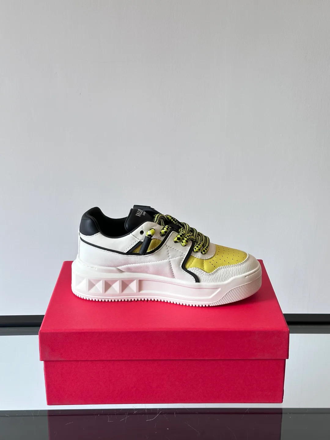 Кроссовки Женские Valentino 279269