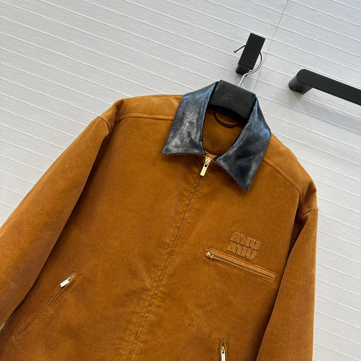 Куртки И Пуховики Женские Miu Miu 19166030