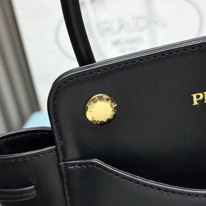 Классические Сумки Женские Prada 13332205