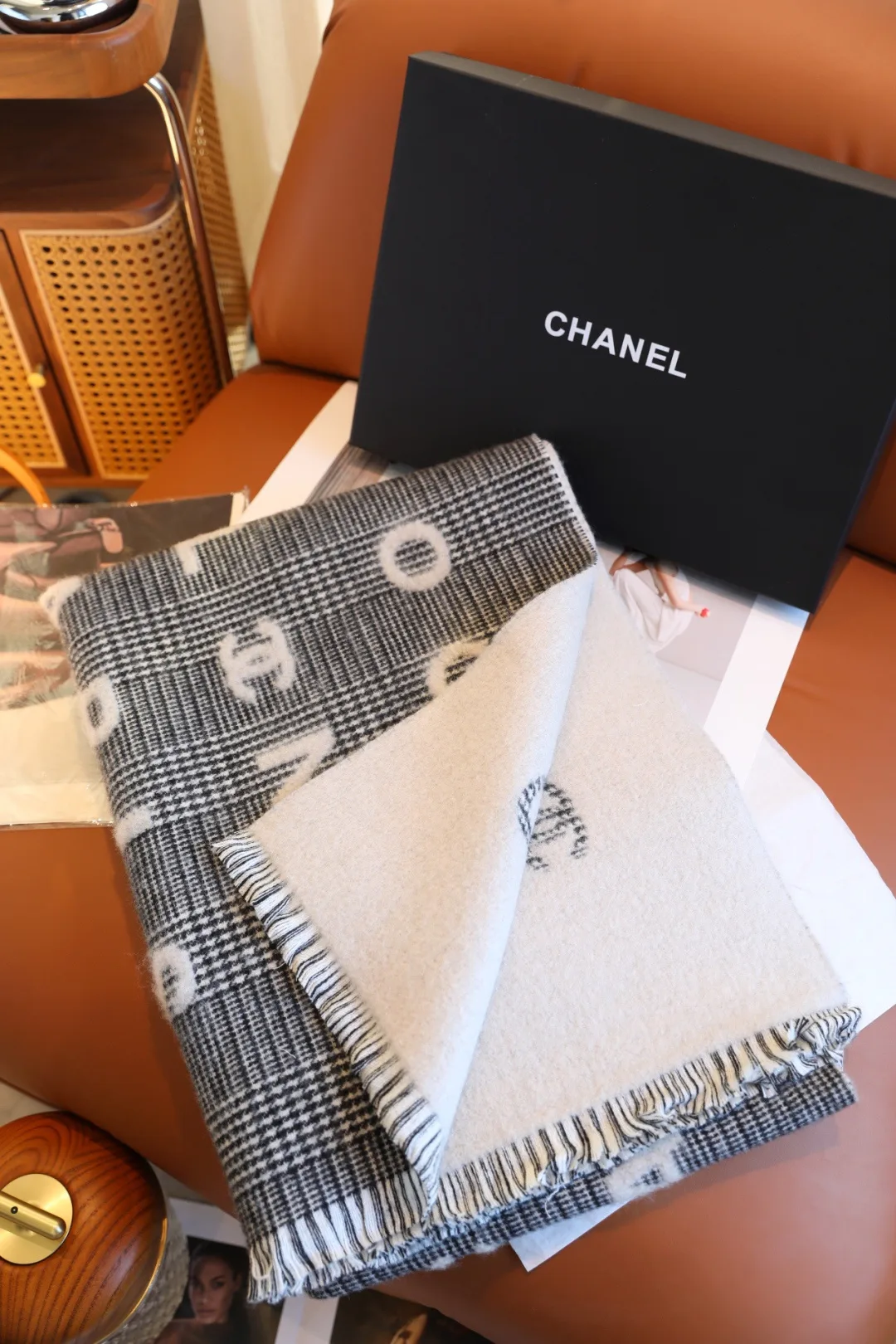 Шарфы Chanel 5396940