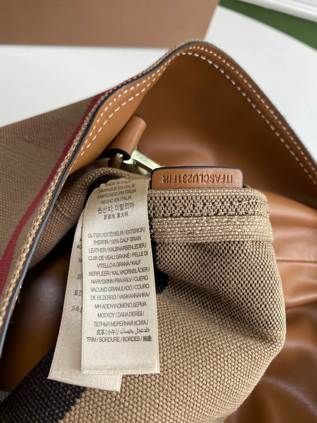Сумки На Ремне Женские Bottega Veneta 4305174