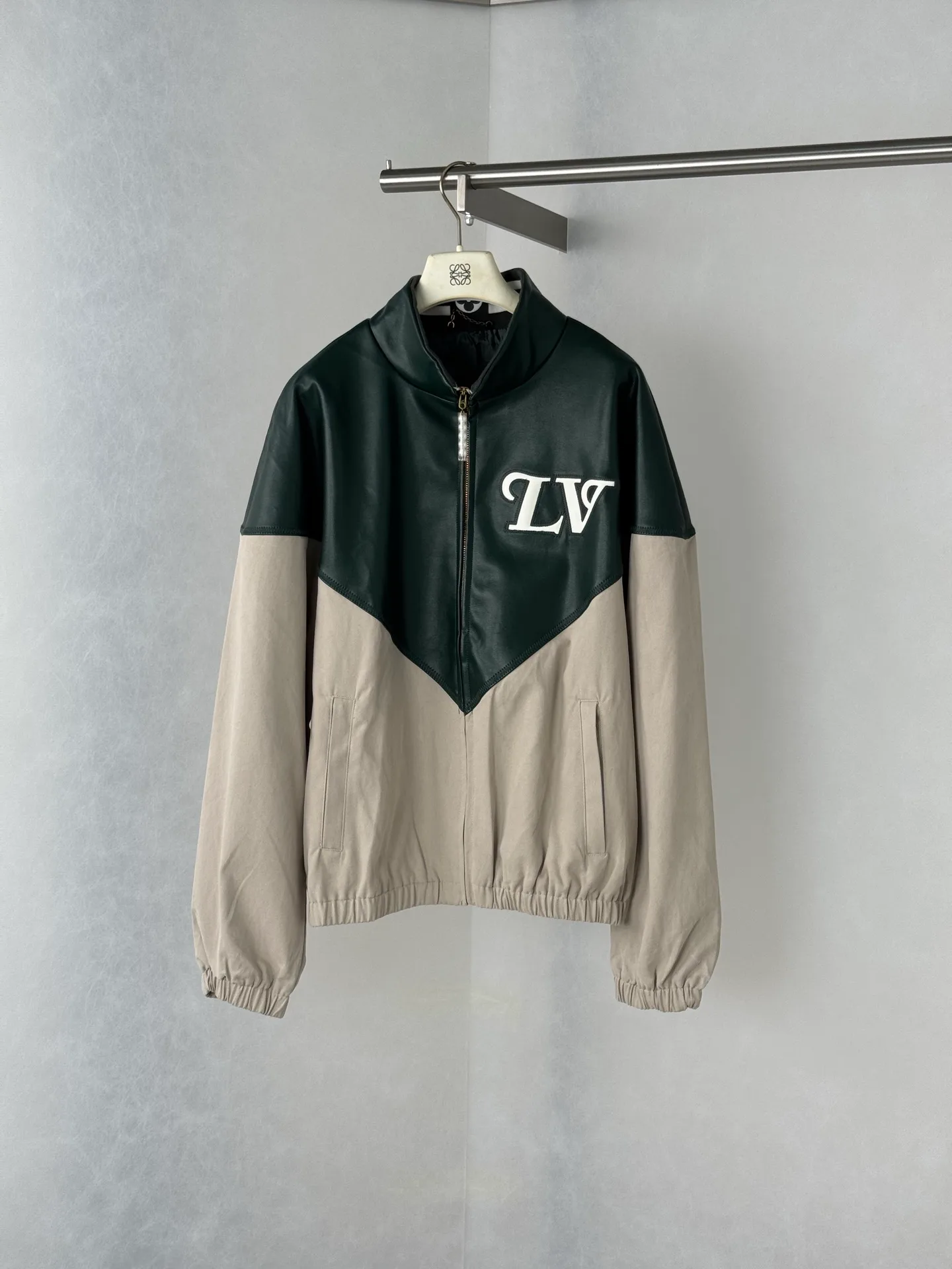 Куртки И Пуховики Мужские Louis Vuitton 16987413