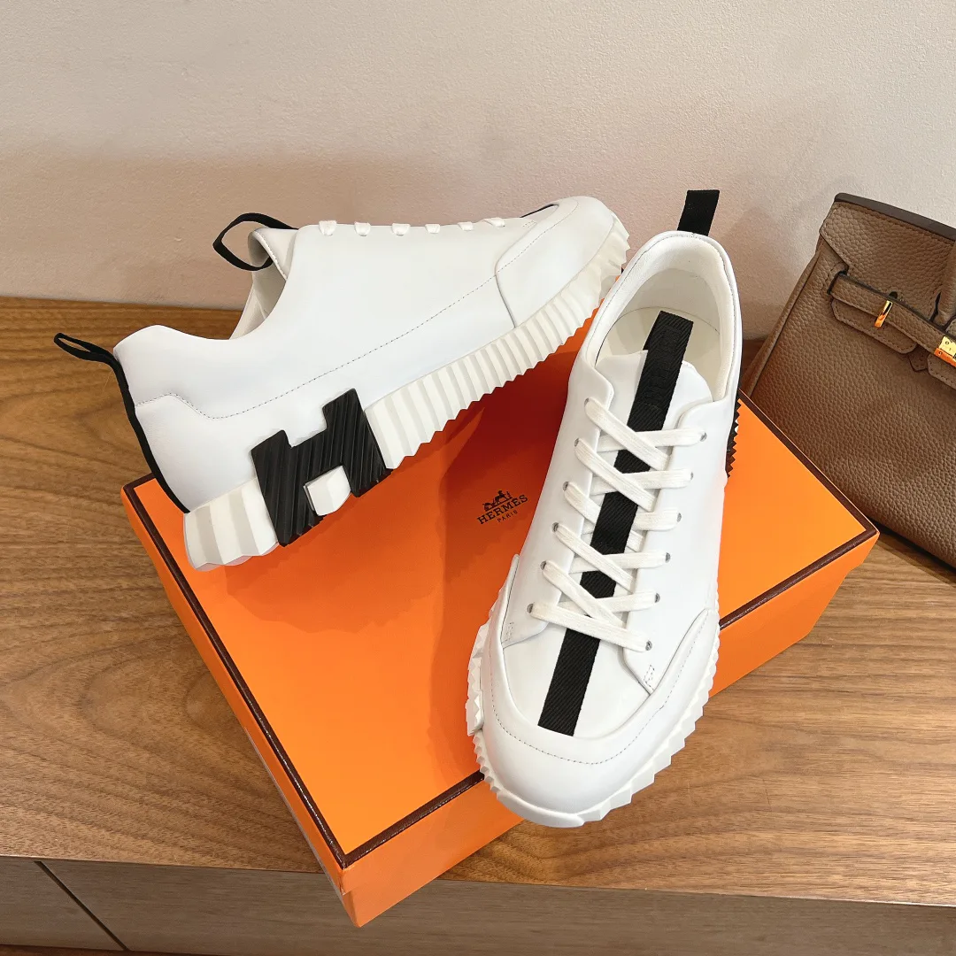 Кроссовки Женские Hermes 18963798