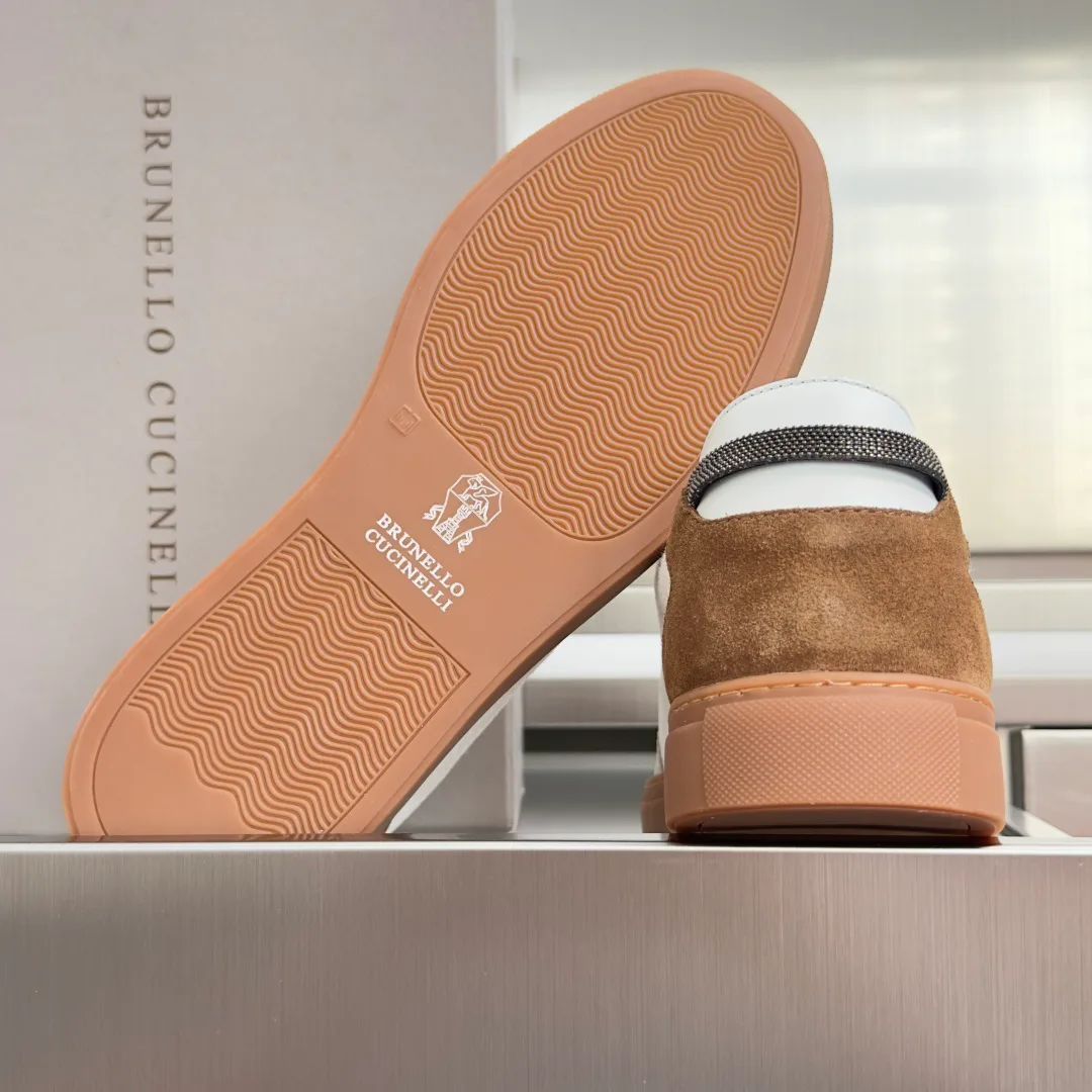 Кроссовки Женские Brunello Cucinelli 18498152