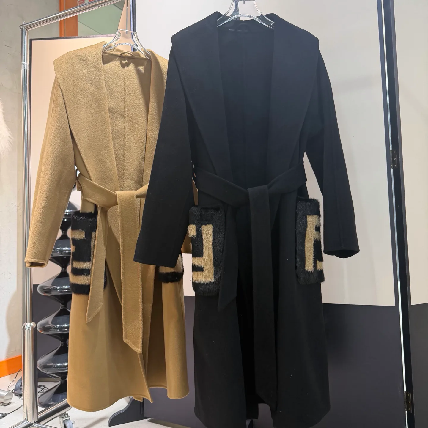 Пальто Женские Fendi 19260068