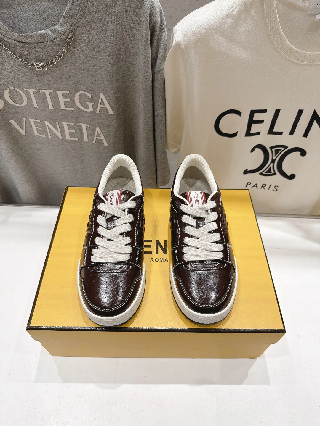 Кроссовки Женские Fendi 17908447