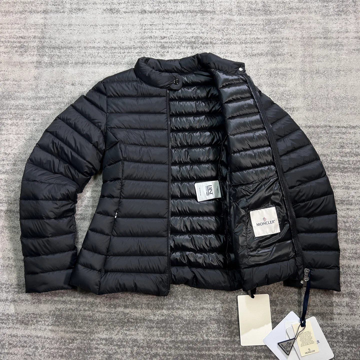 Куртки И Пуховики Женские Moncler 18133832