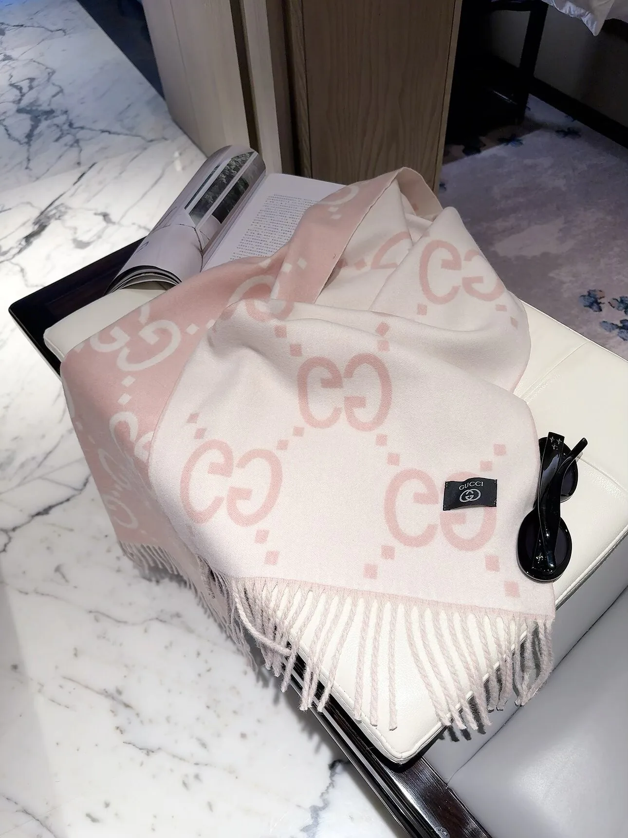 Шарфы Gucci 18322587