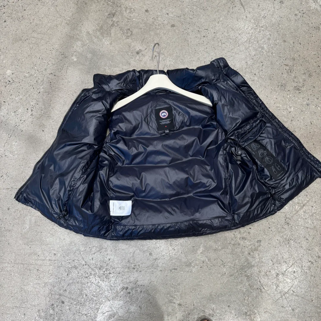 Жилеты Женские Canada Goose 18537985