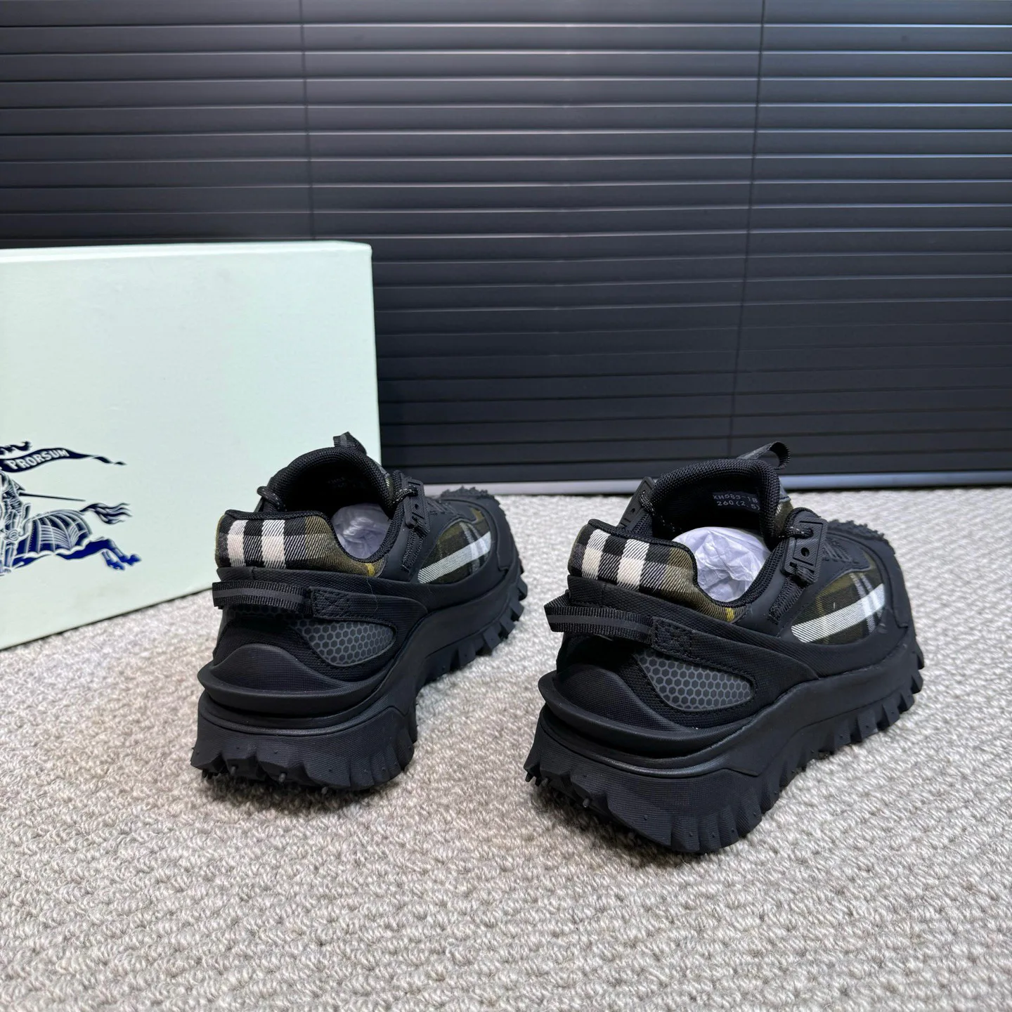 Кроссовки Мужские Burberry 425206