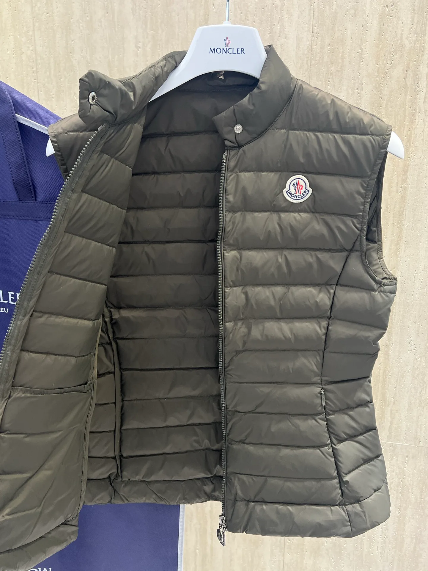 Жилеты Женские Moncler 18657987