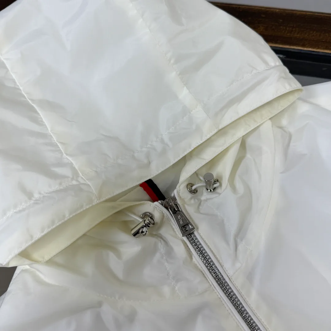 Куртки И Пуховики Женские Moncler 9642312